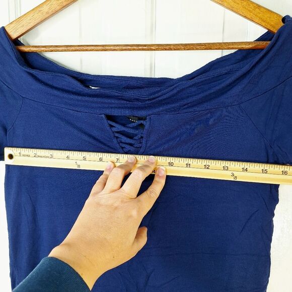 Rock & Republic Navy Blue Off-the-shoulder Peekaboo Short Sleeve Shirt Top Sz M - Picture 8 of 11